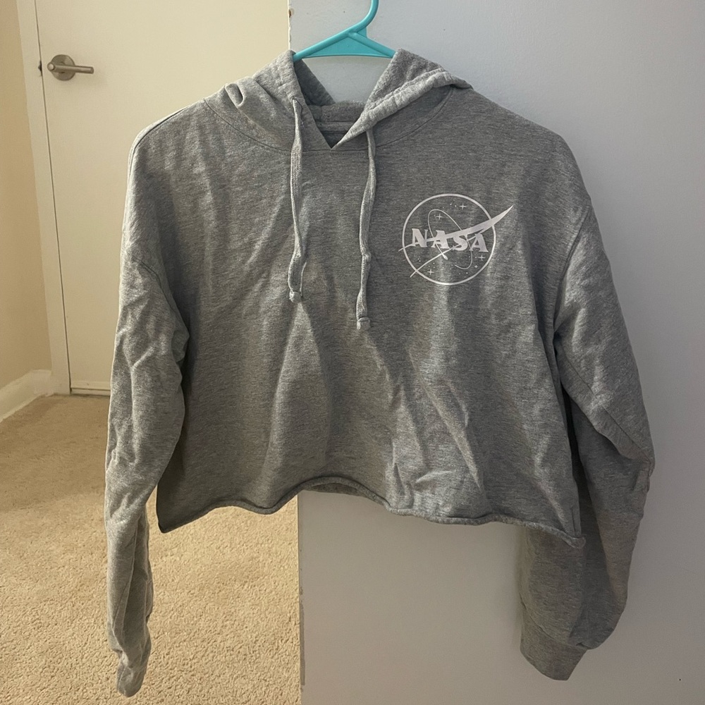 FREEZE NASA Grey Cropped Hoodie